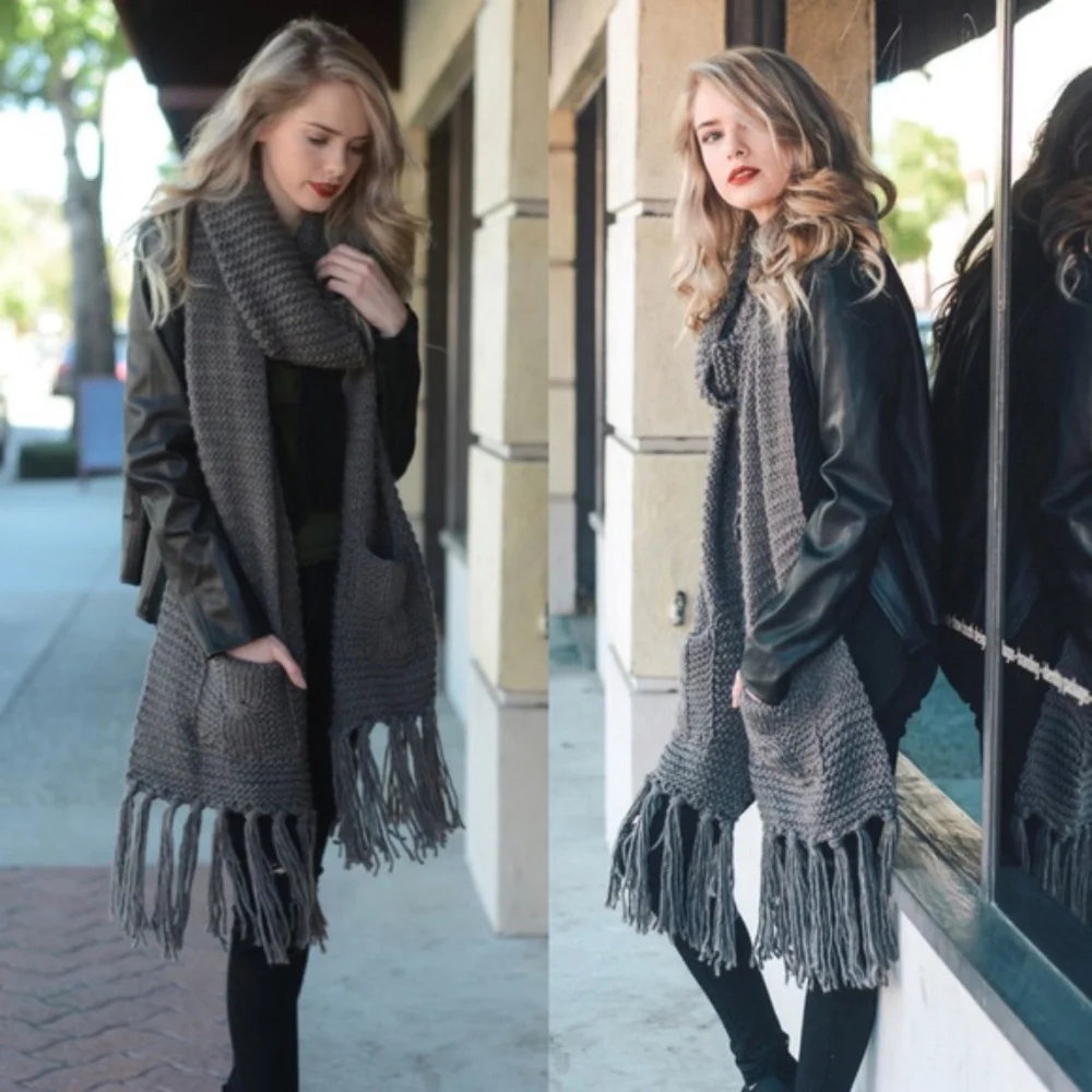 Cozy Oversized chunky Knit Tassel Scarf Pockets - Picture 3 of 4